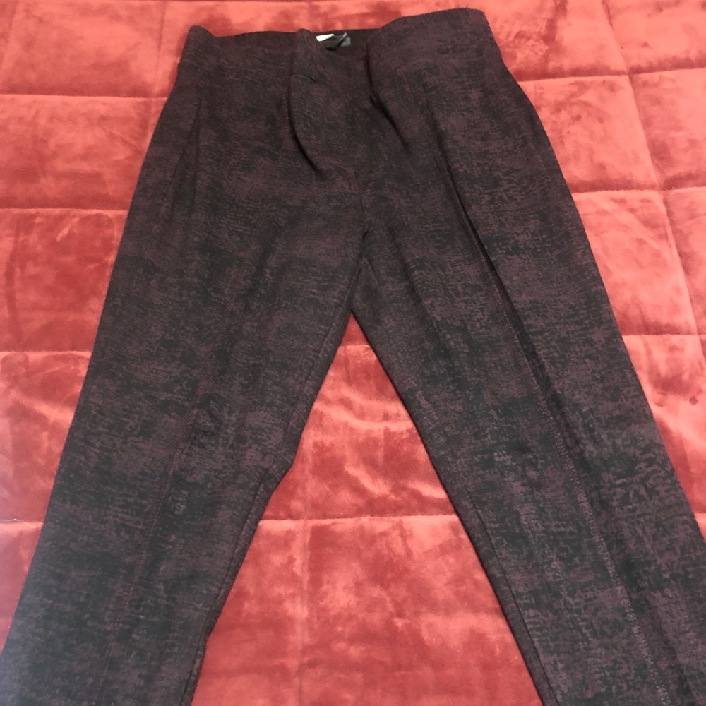 Style & Co Women’s Red & Black Pants Size Medium